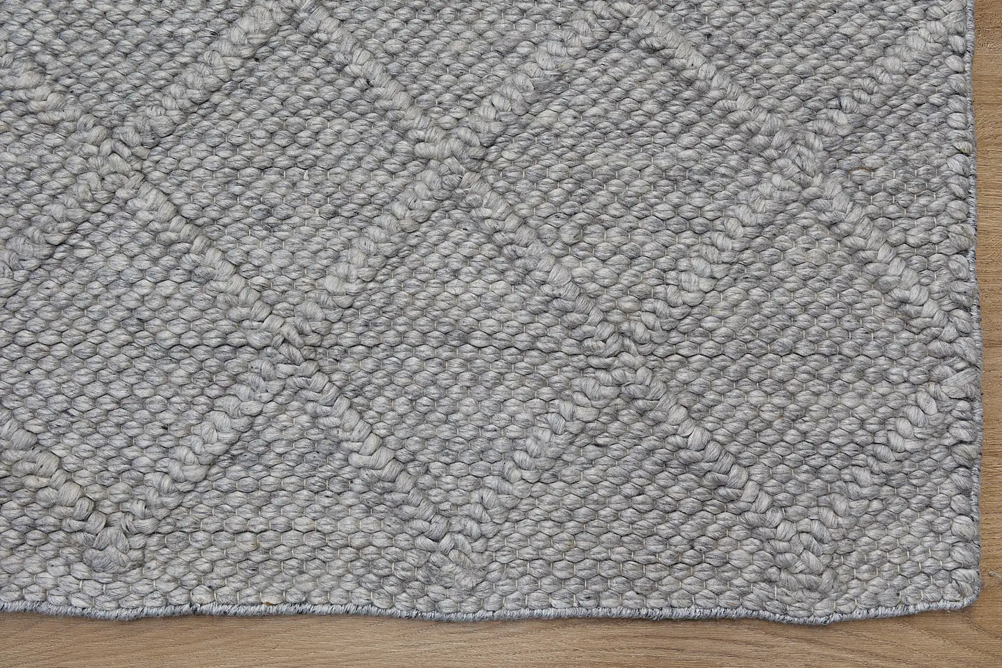Lounge | Aluminium Rug
