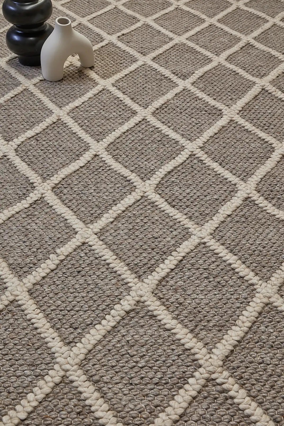 Lounge | Taupe Rug