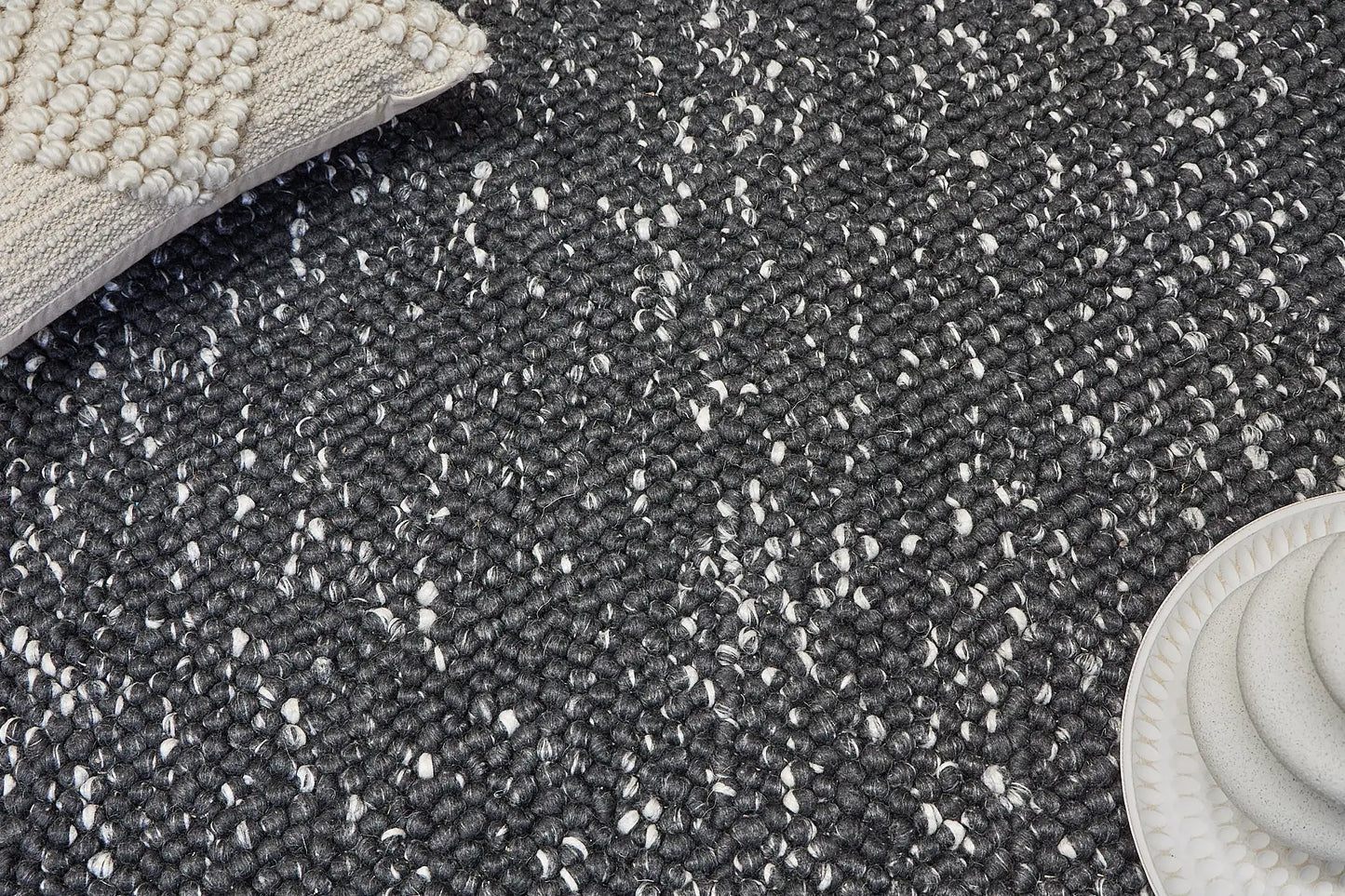 Rocks | Black