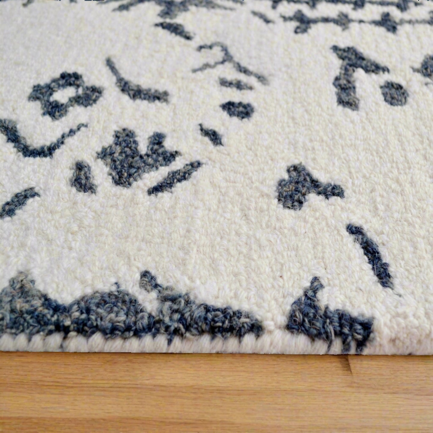 Erase Wool Rug